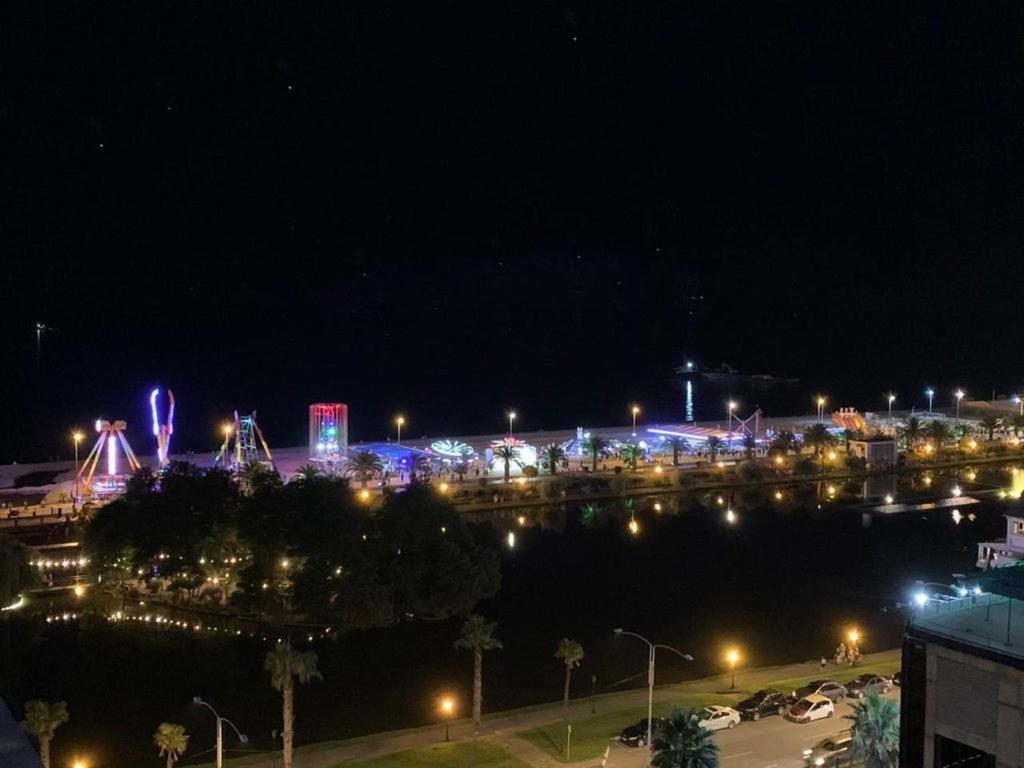 Orbi City Luxury Suit Batumi Luaran gambar